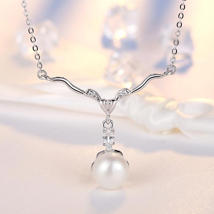 S925 Sterling Silver Elk Pendant Necklace with Freshwater Pearl - Ethnic Style Christmas Gift.