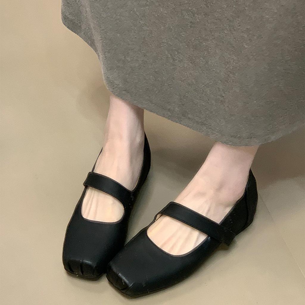 Retro square head one-word belt inner height increase shallow mouth single shoes women's design sense Mary Jane shoes