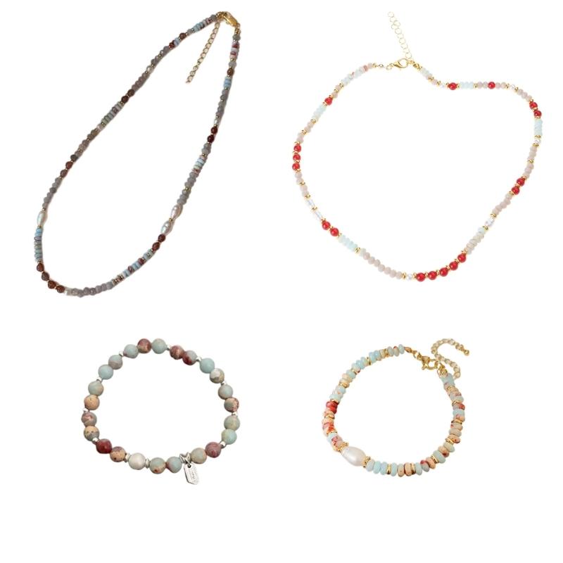Handmade Handwoven Natural Stone Beaded Chain Necklace Featuring Pearls Pendant for Women's Fashion Jewelry Pieces