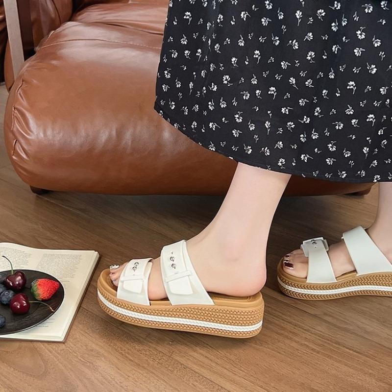 Damen Sandalen mit kühlen, dicken Sohlen in Übergröße, Ein-Schulter-Slipper, Neue rutschfeste Strandschuhe für Damen