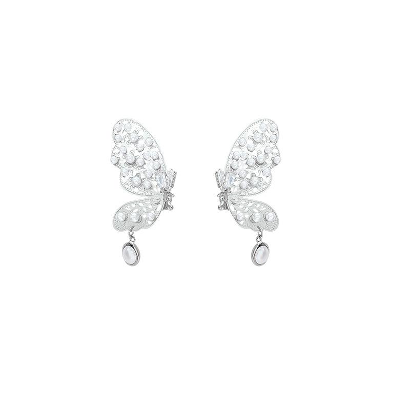 Miniature zircon pearl butterfly earrings, femininity, pierced earbone clip earrings.