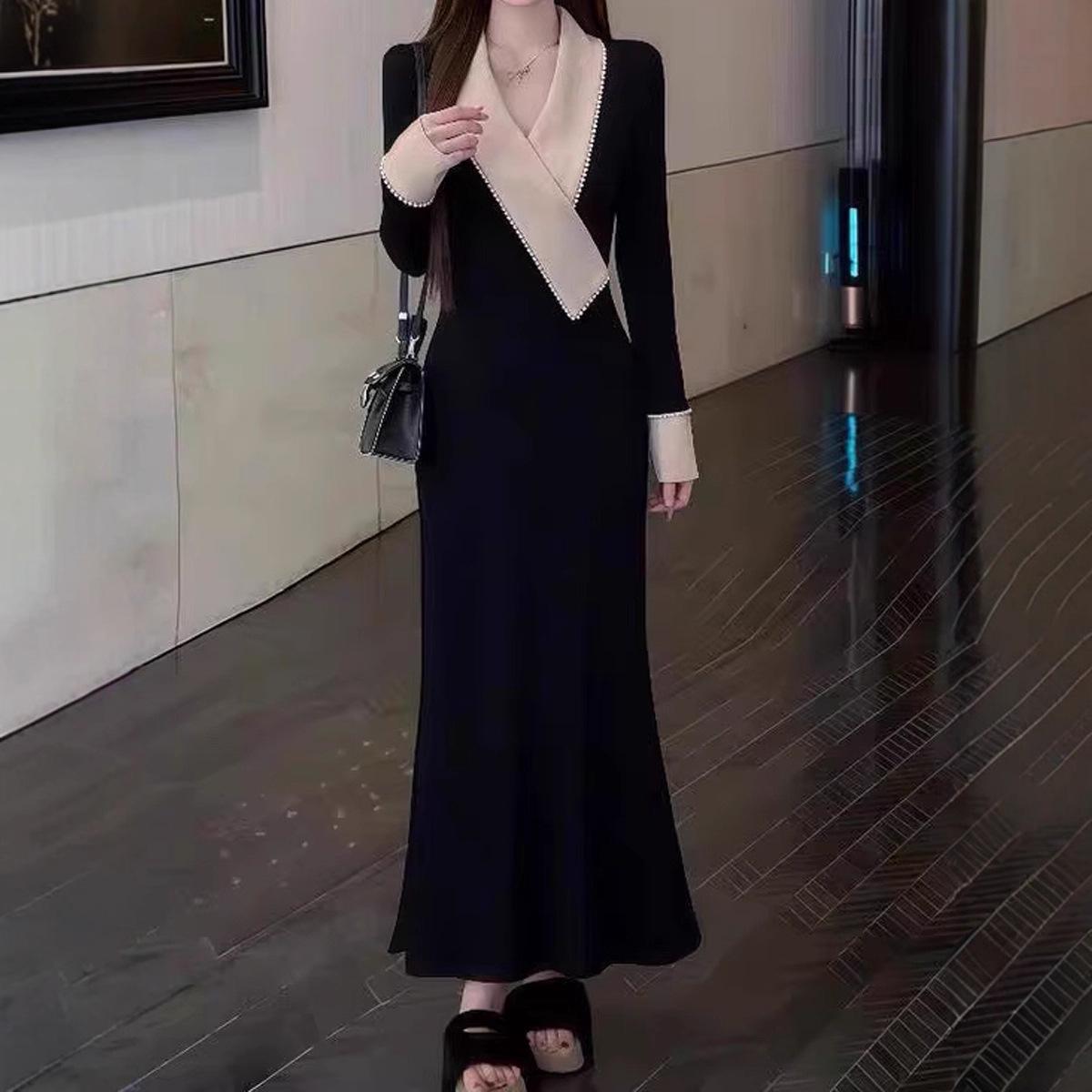 

Velvet V-neck Pearl Patchwork Slimming Dress L