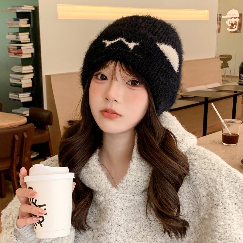 

Корейская версия новой осенне-зимней шапки для женщин, милая шапка из вязаной шерсти с кошкой, маленькая свежая зимняя студенческая шапка-пуловер average size