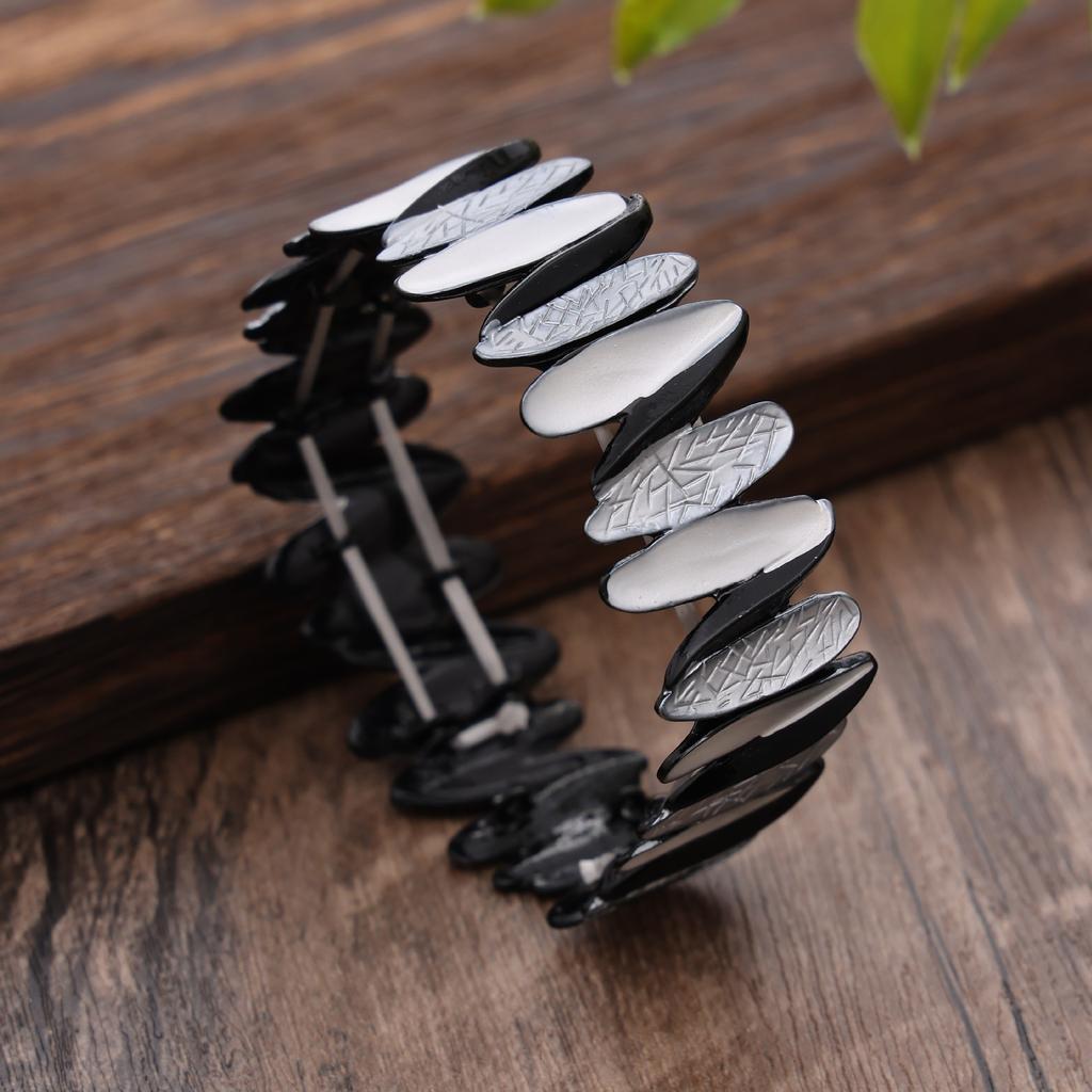 Color Painted Oil Geometric Leaf Elastic Bracelet Ladies Personality Gun Black Geometric Petal Bracelet