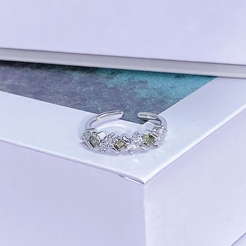 Light Luxury Color Treasure Cool Feeling Green Super Fairy Super Flash Full Diamond Inlaid Zir*****Pening Ring Small Cool Senior Ring Woman