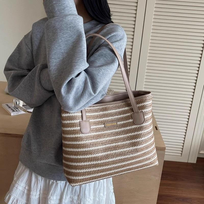 Summer large-capacity rainbow straw bag women's new fashionable versatile shoulder underarm bag portable tote bag