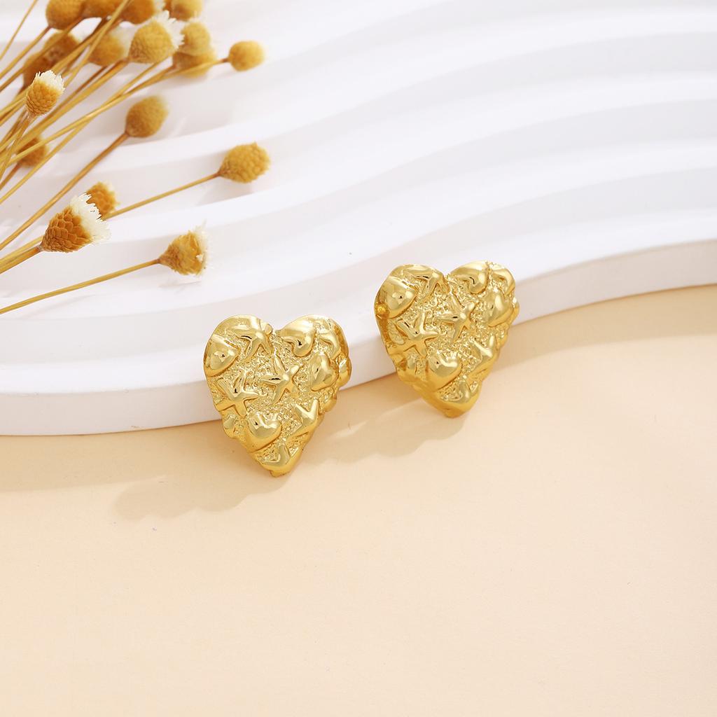 Love Flower Pleated Creative Earrings Women'S Retro Light Luxury High-End Bow Simple Stud Earrings