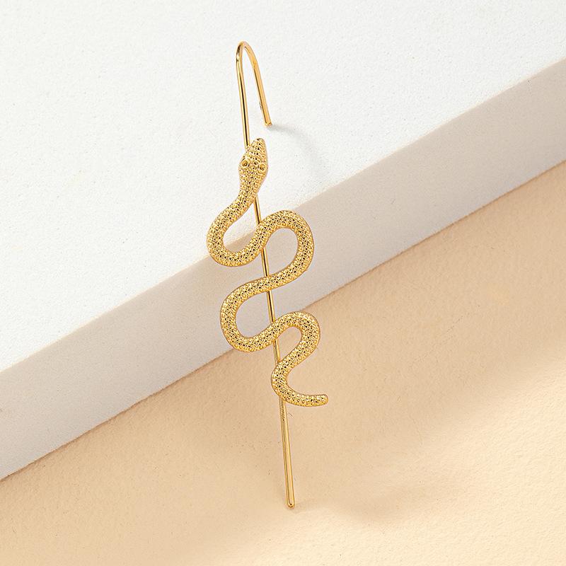 

Exaggerated Zodiac Snake Ear Cuff Earrings: Trendy Street Style for Women