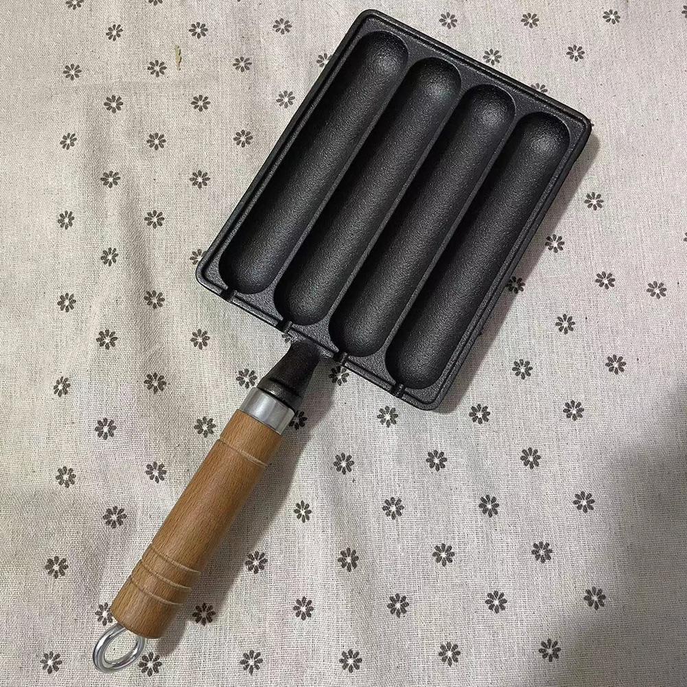 Premium Gjutjärn Förinbränd Korvkokgryta med Trähandtag Idealisk för Grillning och Bakning av Hot Dogs