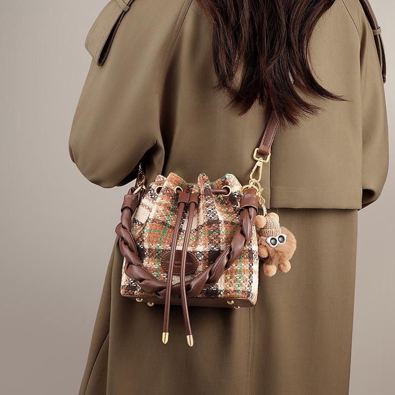 Maillard Style Pattern Drawstring Lucky Bag Bag High-end Plush Pendant Bucket Bag Commuter Versatile Shoulder Messenger Bag