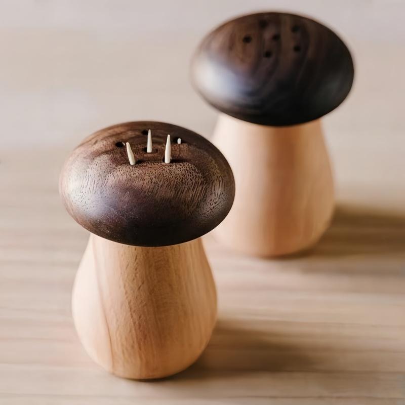 1/2PCS Unique Mushroom Shaped Solid Wood Toothpick Holder, Used for Creative Kitchen Storage and Restaurant Decoration