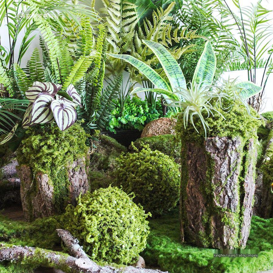 Forest Style Artificial Tree Stump with Moss Bark - Kindergarten and Country Style Decorative Ornament, Perfect for Landscaping or Inserting Flowers.