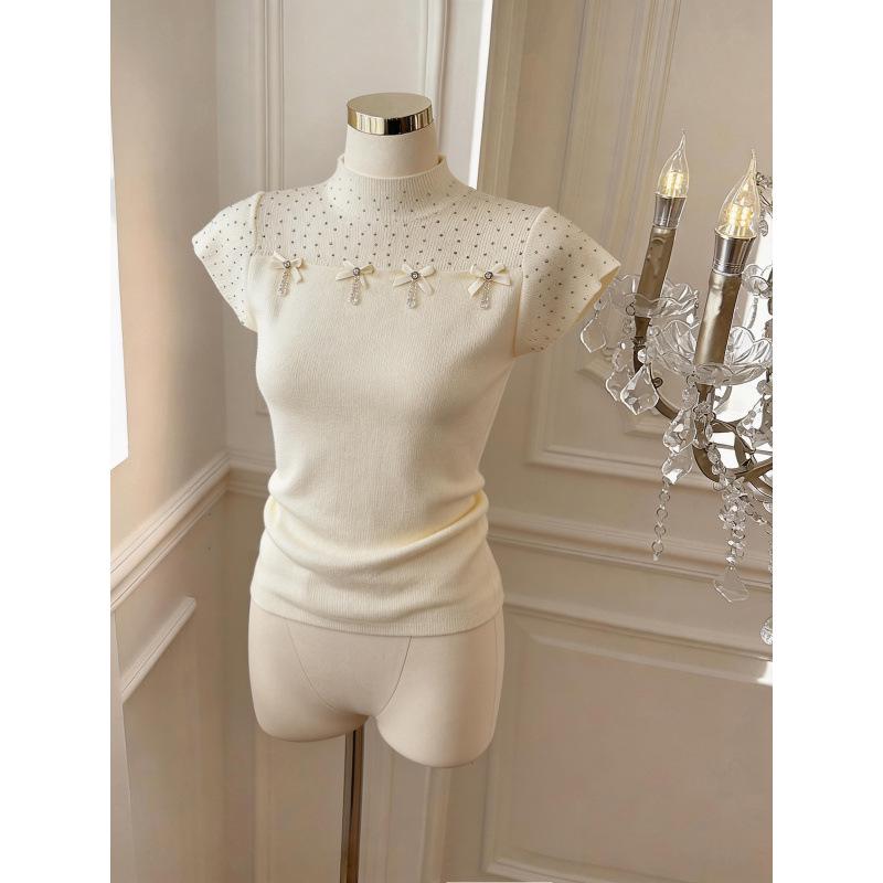 Elegant Slim-Fit French Rhinestone Collar Top Medium