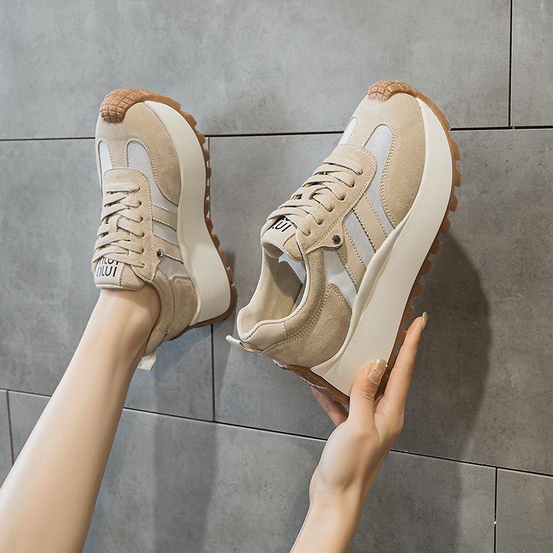 2025 new low-top sports and leisure breathable Forrest Gump dad shoes women's small size 3233 thick-soled inner height-increasing women's shoes