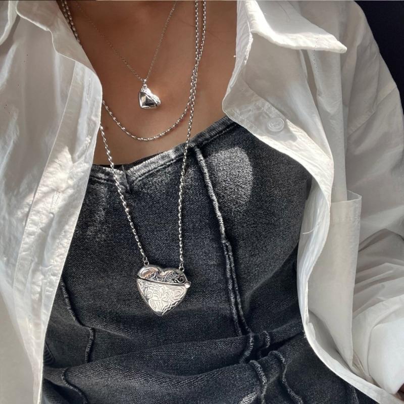 Trendig Lång Kedja Axelväska Kärlekshjärta Formad Hänge Halsband Justerbar Längd Choker Smycken för Modeälskare