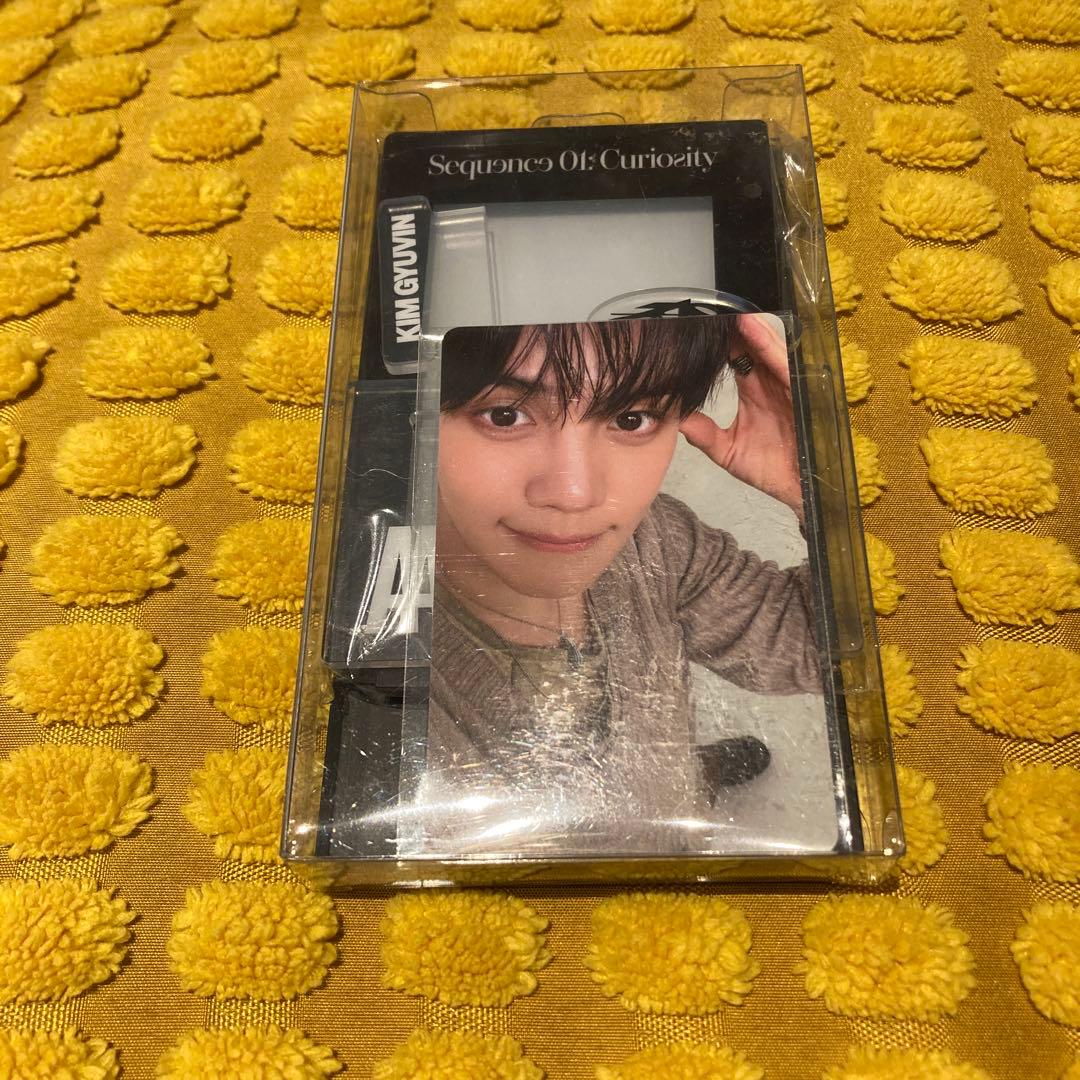 [USED] AND2BLE Korea Pop-up Acrylic Photocard Stand - Gyubin