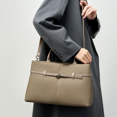 Fashion Commuter Briefcase Versatile Large Capacity Shoulder Bag Leather Handbag