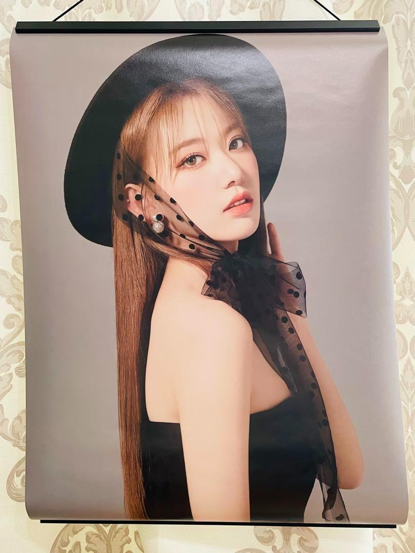 

[USED] Sakura Miyawaki HKT48 IZ*ONE LE SSERAFIM Poster