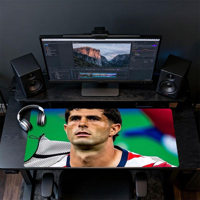 Pulisic Mouse Pad, Large Gaming Desk Mat, Non-slip XXL Mousepad for Laptop & Tablet, Mini PC Playmat with Stitched Edges