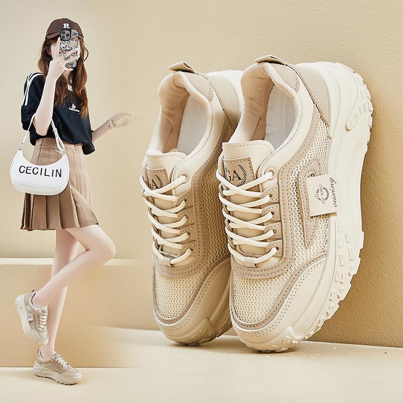 Ins Koreanische Version der neuen Dad Shoes Mädchen 2025 Herbst Studentensport und Freizeit Mesh atmungsaktiv dicke Sohle erhöht einteilig