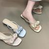 Beautiful low-heeled cool slippers for women's summer wear, new with skirt, one-word drag rhinestone sandals