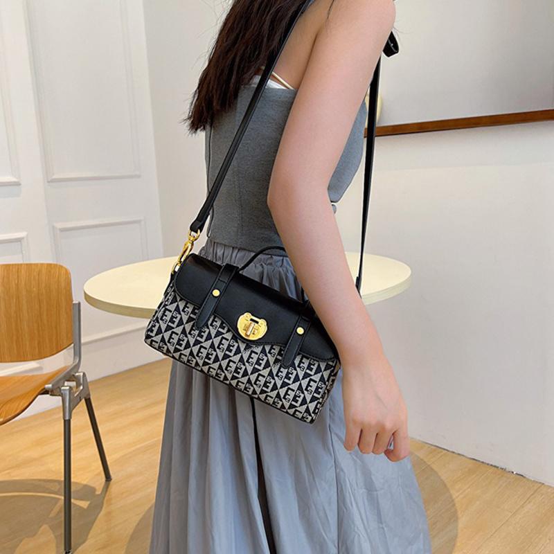 2024 New High-end Texture Retro Pillow Bag, Niche Design, Fashionable Temperament, Commuting One-shoulder Cross-body Women's Bag
