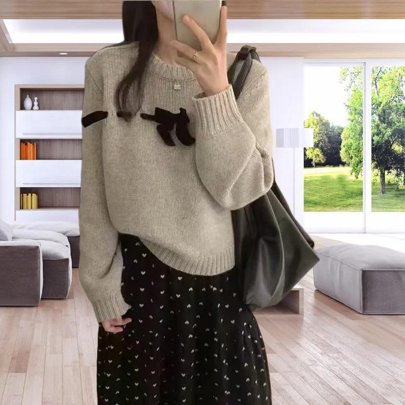 

Winter exquisite heavy industry bow design pullover sweater round neck thickened knitted sweater women average size серый