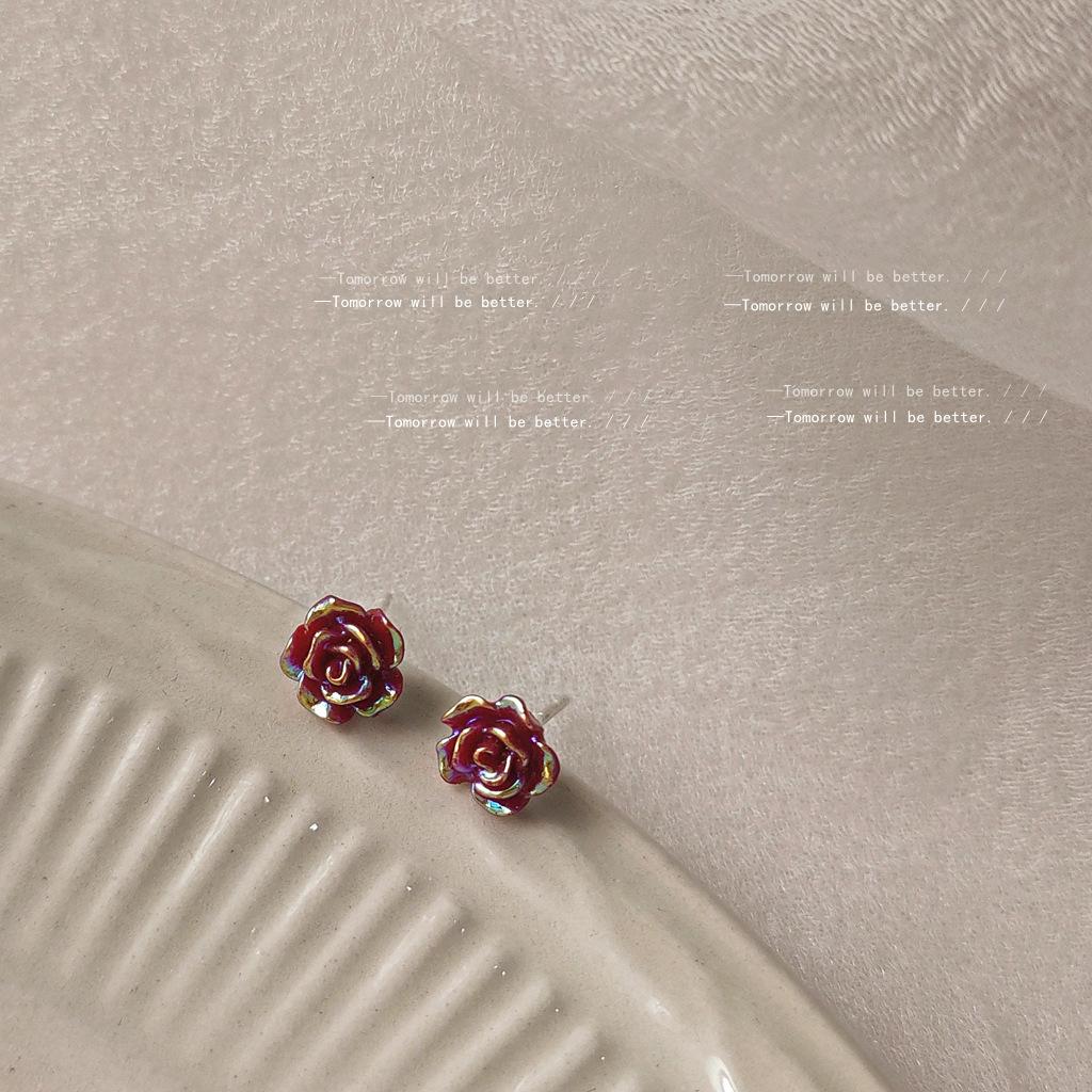 Мини-версия @needle красные маленькие серьги-гвоздики с розой, красивые смоляные японские и корейские маленькие серьги ins