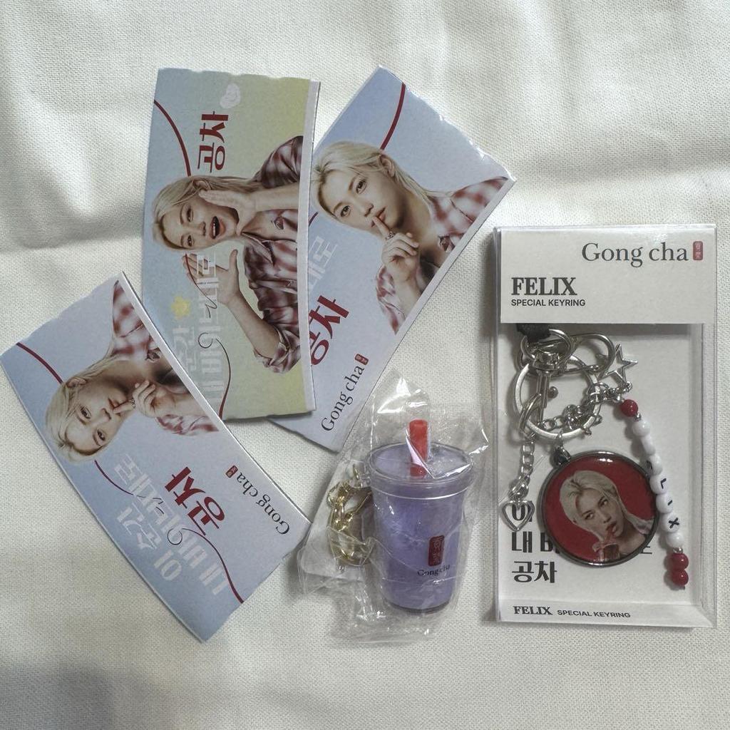 [USED] Korean Gongcha Gongcha Piri Felix Key Ring Capho Red