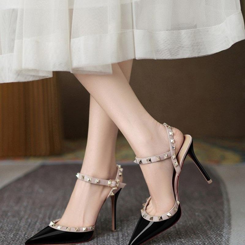 

Fashion Spring Summer 2025 New Leather Buckle High Heels Pointed Toe Thin Heel Covered Head Single Shoes Women Sandals 34