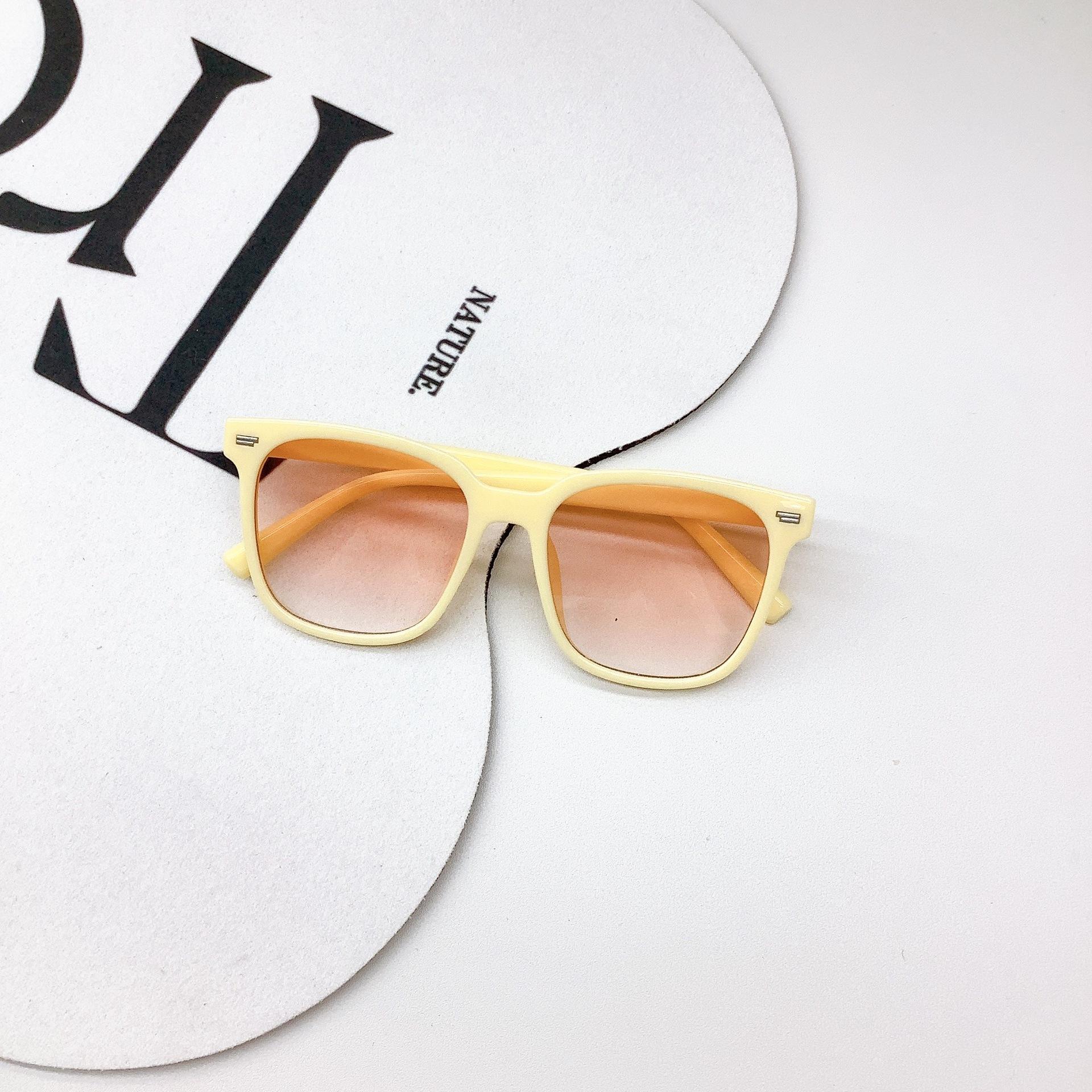 Fashion Classic Trendy Styley Boys And Girls Children s Sunglasses for Daily Use UV400 Protective Eyeglasses for Daily Wear