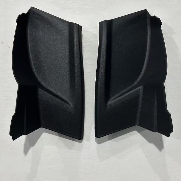 81498-06060 and 81497-06060 are compatible Camry rear tail light decorative panels for models 2024 to 2026. Right