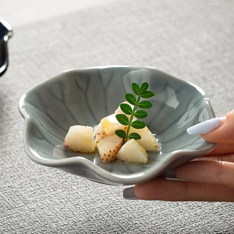 Japanese Lotus Leaf Soy Sauce & Vinegar Seasoning Dish - Small Underglaze Plate for Hot Pot & Barbecue