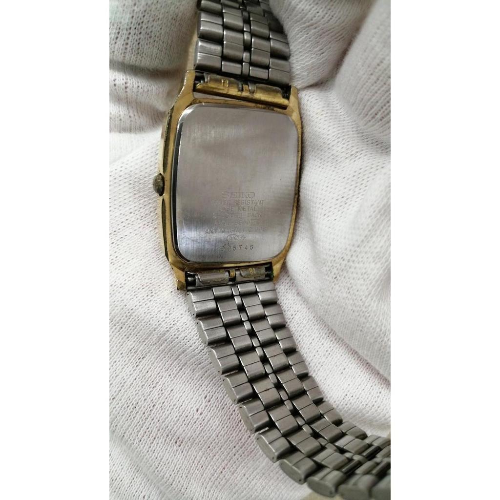 Used SEIKO 5P31-5E00 quartz watch