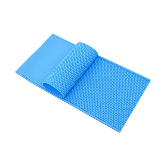 2 Pcs Silicone Beeswax Sheet Beeswax Press Embosser Machine Beeswax Honeycomb Making Mold for Beekeeping Accessory