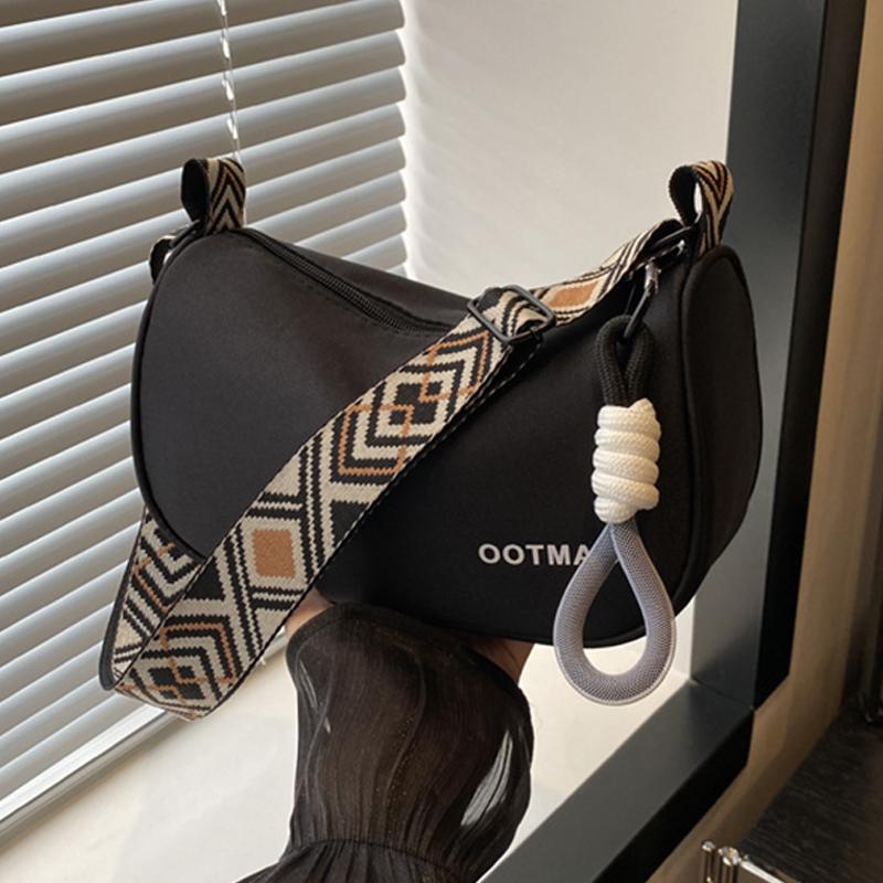 Casual And Versatile  Fashionable Crossbody Bag Simple Shoulder Bag