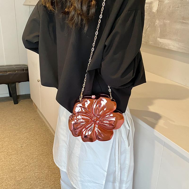 Acrylic flower women's dinner bag new fashionable small fresh personality women's shoulder messenger bag