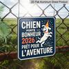 2D Flat, 1pc Vintage French Lucky Dog Adventure 2026 Metal Aluminium Plaque, Retro Wall Art with Chien Porte Bonheur Text, Minimalist Pet Decor for