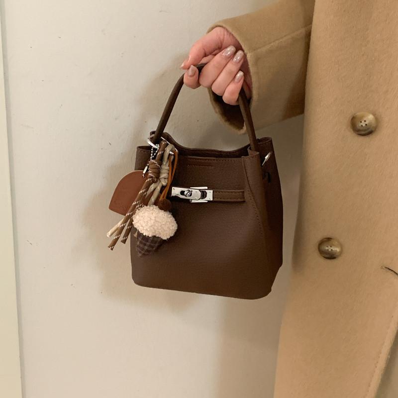 IELGY Ladies Messenger Bag Large Capacity Retro All-Match Bucket Bag