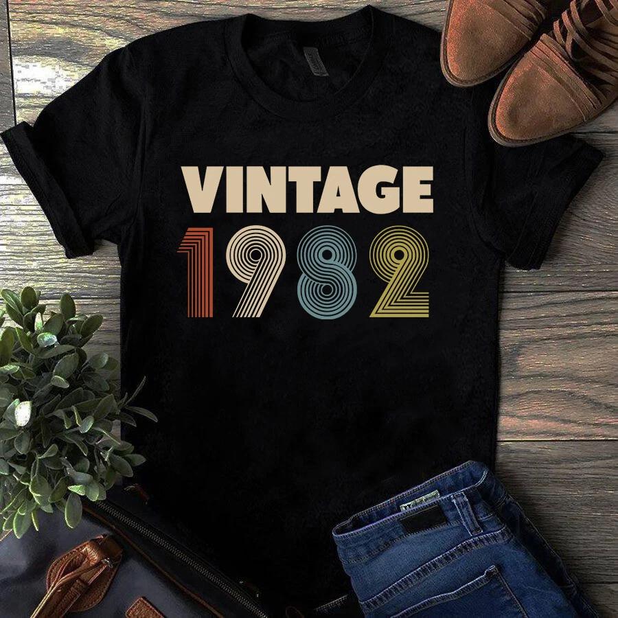Men s and Women s T-shirts Vintage 1982 years old Men Women S