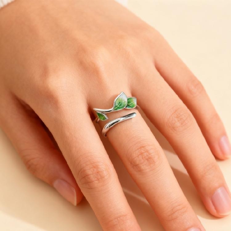 Elegant Adjustable Wedding Rings Dating Rings Tree Leaf Shape Opening Finger Jewelry Suitable for Woman and Man Present