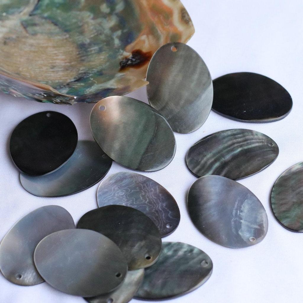 25x35mm Black Mother of Pearl Shell Oval Water Drop Bead for Handmade Jewelry Accessories DIY.