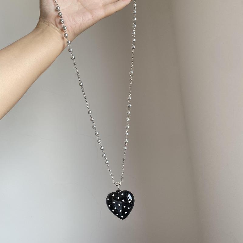 

Retro Black Polka Dots Bows Love Pendant Necklace Kpop Long Beads Chain Sweater Chain Necklace for Women Fashion Jewelry чорний