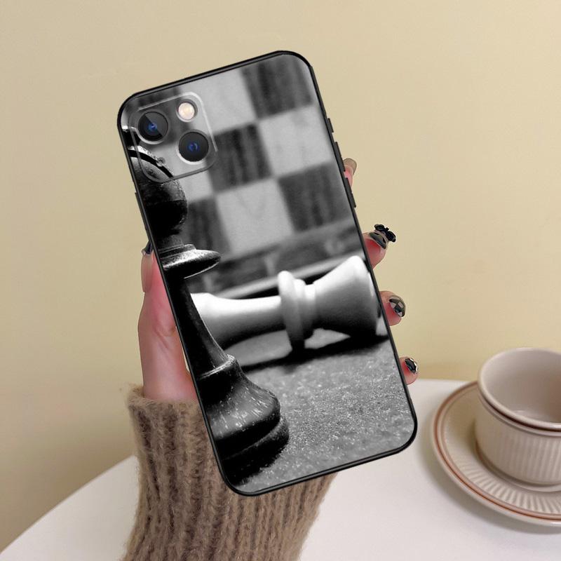 Chess Pieces Phone Case For iPhone 17 16 15 14 13 11 12 Pro Max Mini 15 16 Plus 16e 17 Air Cover Funda
