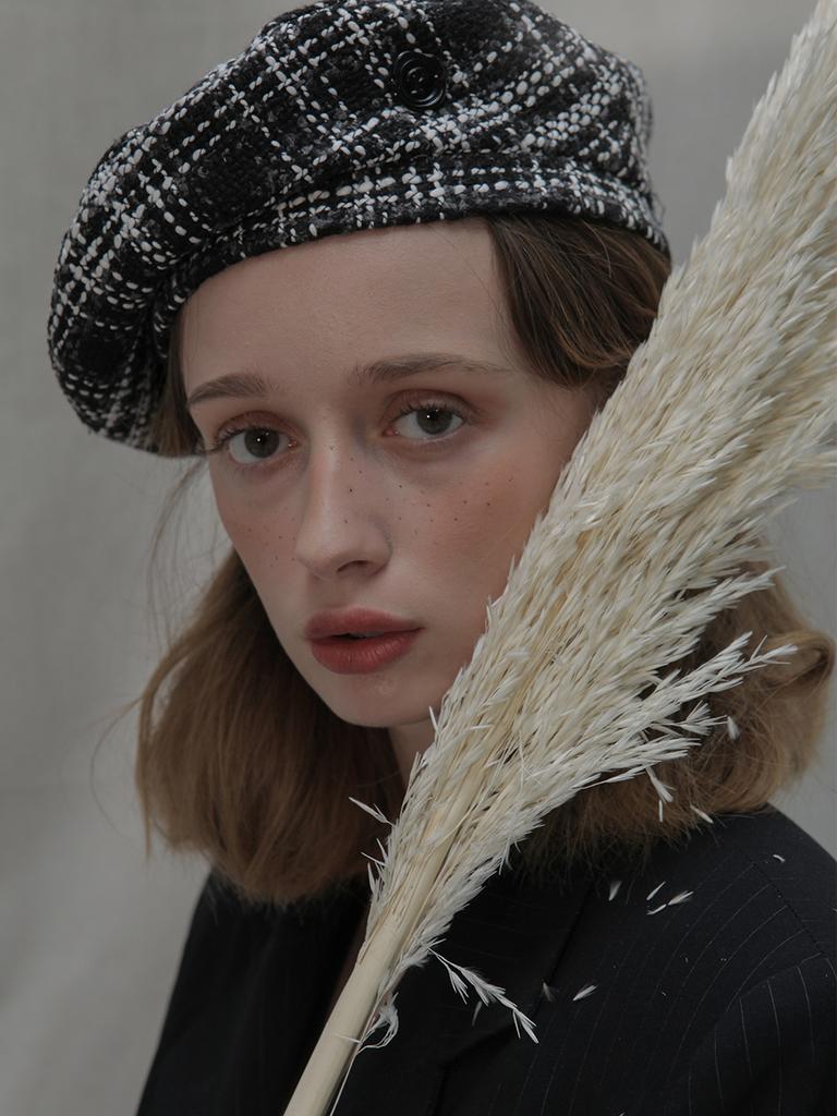 Poejidam [Moonflower] Tweed Beret_Black And White