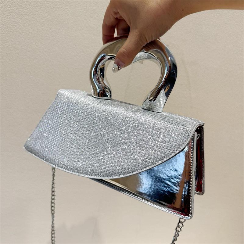 

Bag women s bag spring and summer new 2025 European and American fashion niche handbag bag cover type shoulder messenger small square bag золотий