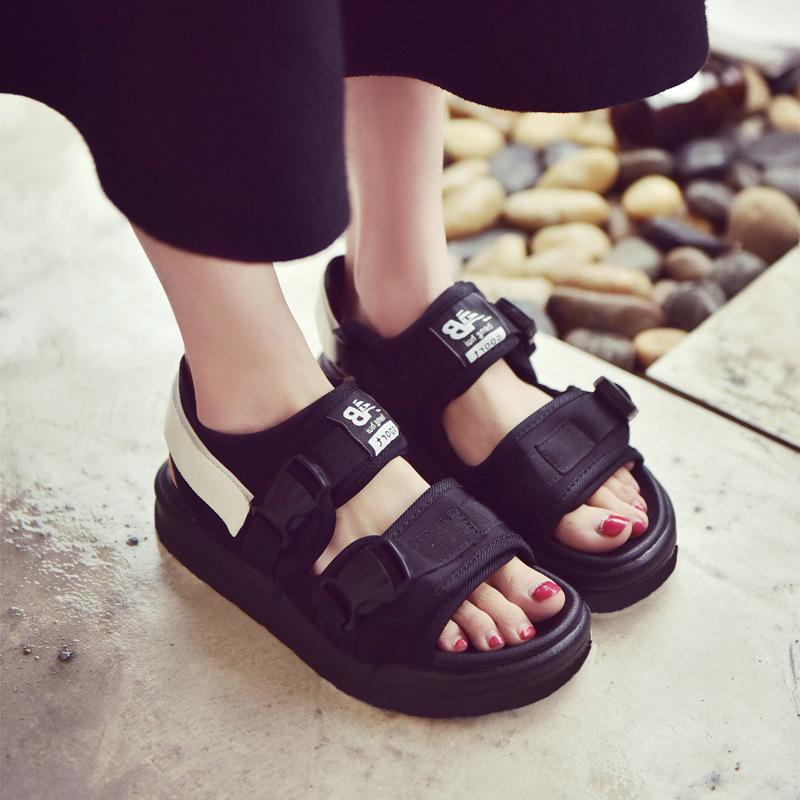 Summer Summer New Trendy Couple Thick-soled Round Head Student Beach Sandals