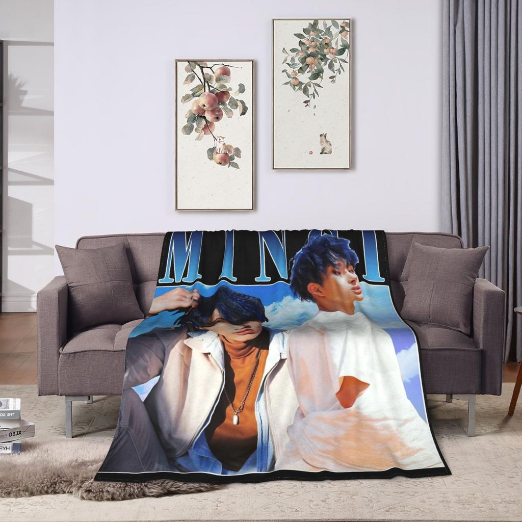 Yunho 90s Ateez Kpop Band Blankets Flannel Spring/Autumn   Multifunction Lightweight Throw Blanket for Sofa Bedroom Rug Piece