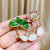 Mode im chinesischen Stil Lucky Lotus Broschen für Frauen Kleidung Mantel Schmuck Accessoires Geschenke