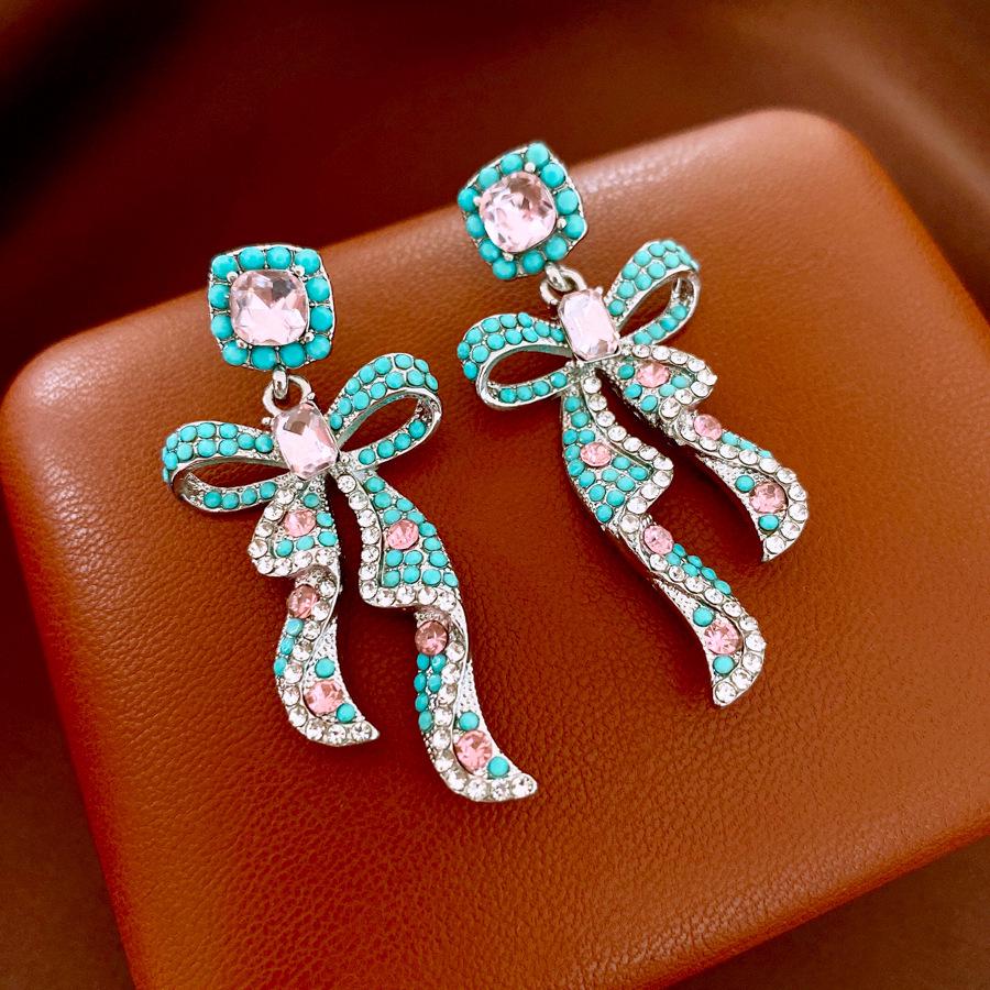 Silver Needle Pearl & Diamond Geometric Hollow Earrings - Elegant High-End Studs